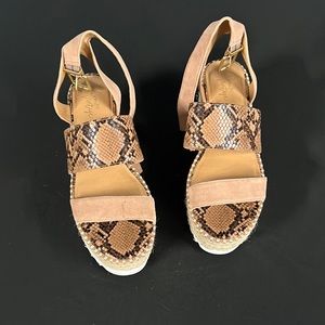Crown vintage sandals